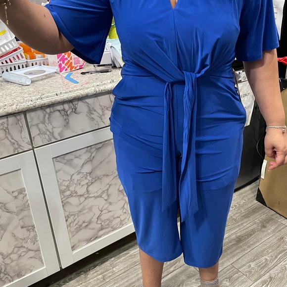 Laundry By Shelli Segal Blue Jumper/romper In A Size 12 stops right under knee - Picture 3 of 3